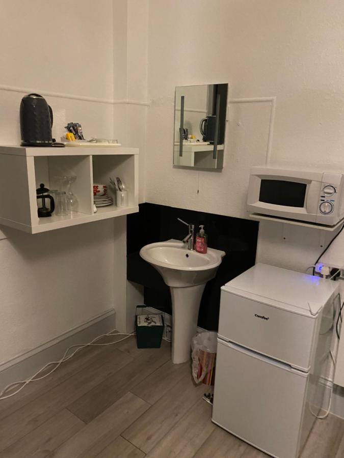Mccoinnich Rooms Dundee Luaran gambar
