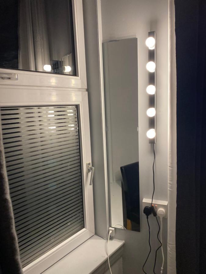 Mccoinnich Rooms Dundee Luaran gambar